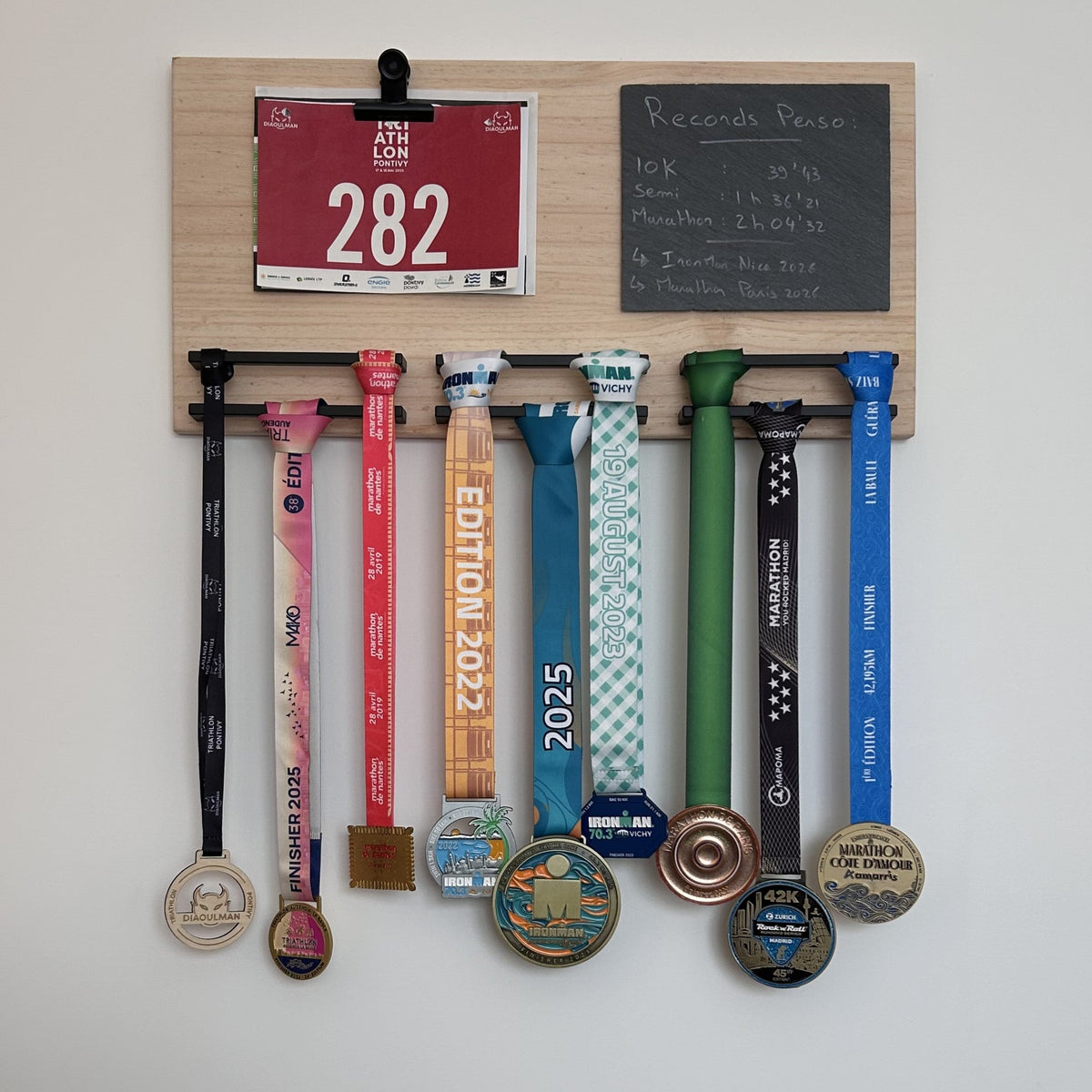 Support de médailles en bois finisherdisplay
