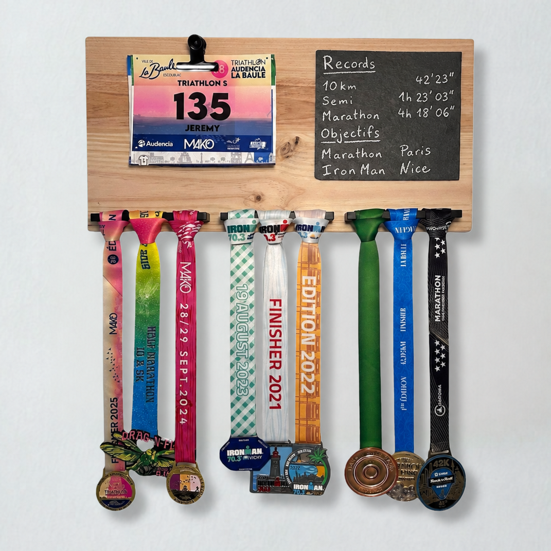 Porte-médailles bois personnalisé – Running, Marathon & Triathlon