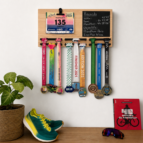Support médailles et porte dossards personnalisé en bois massif pour running, triathlon et marathon
